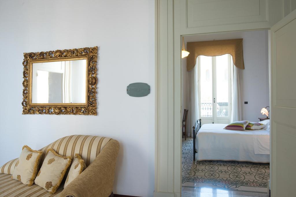 Bed and Breakfast Palazzo Scarciglia - Dimora D'Epoca à Minervino di Lecce Extérieur photo