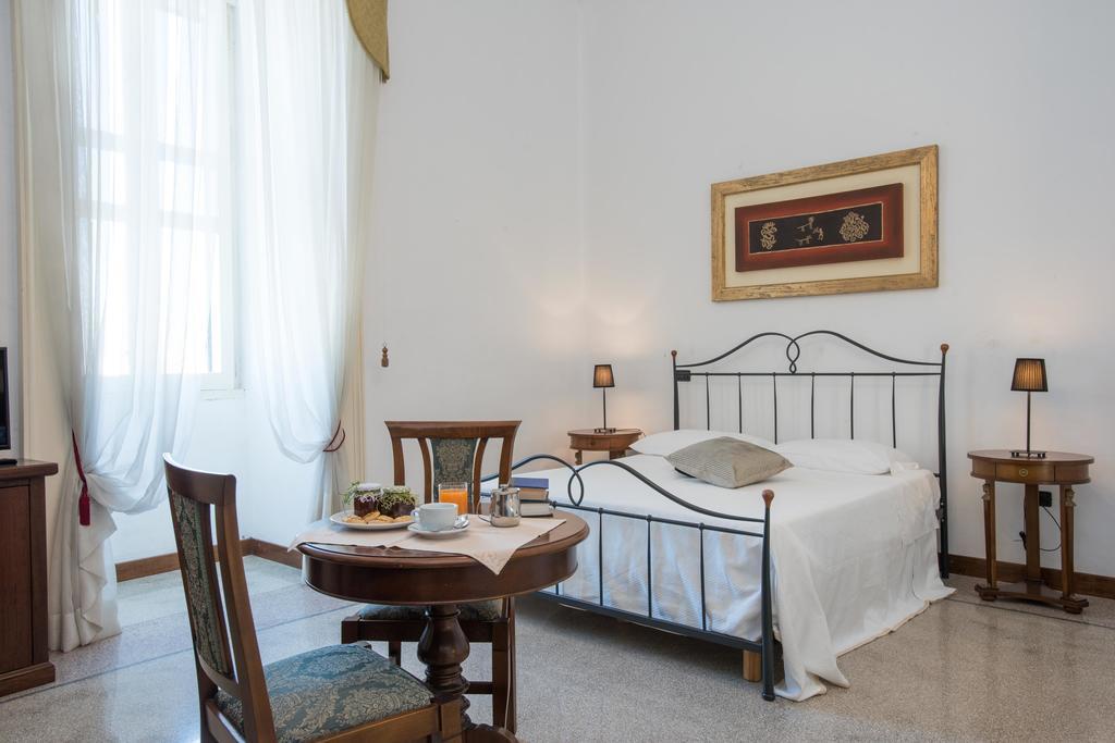 Bed and Breakfast Palazzo Scarciglia - Dimora D'Epoca à Minervino di Lecce Extérieur photo
