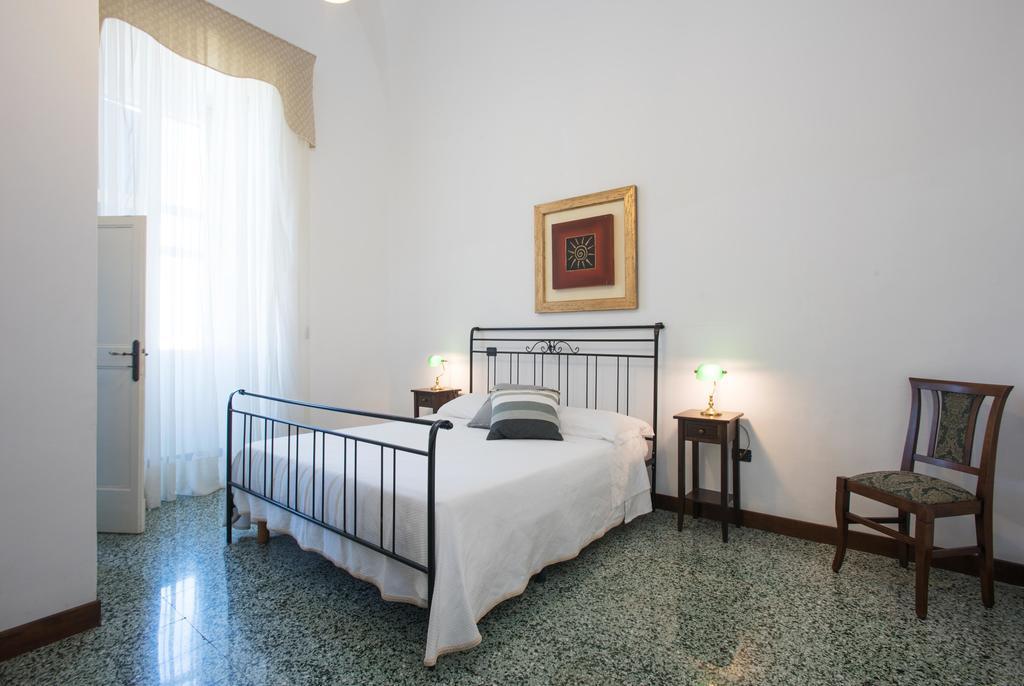 Bed and Breakfast Palazzo Scarciglia - Dimora D'Epoca à Minervino di Lecce Chambre photo