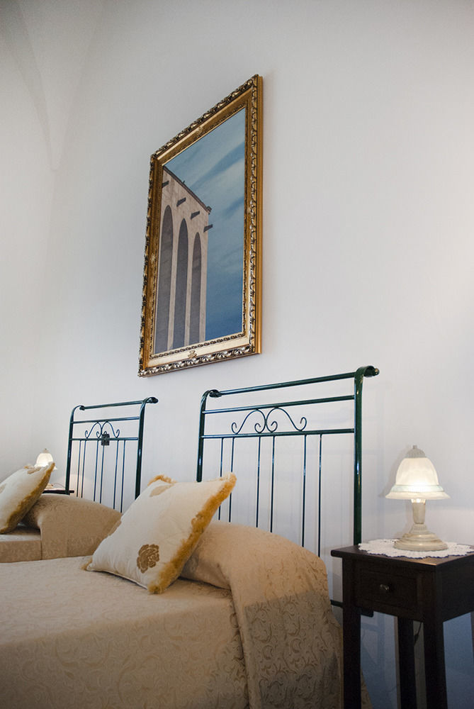 Bed and Breakfast Palazzo Scarciglia - Dimora D'Epoca à Minervino di Lecce Extérieur photo