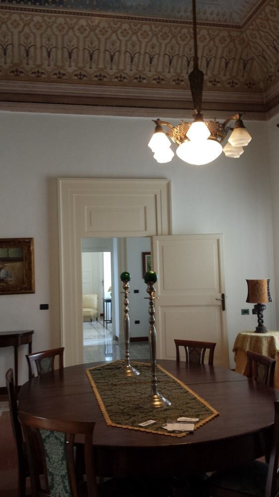 Bed and Breakfast Palazzo Scarciglia - Dimora D'Epoca à Minervino di Lecce Extérieur photo